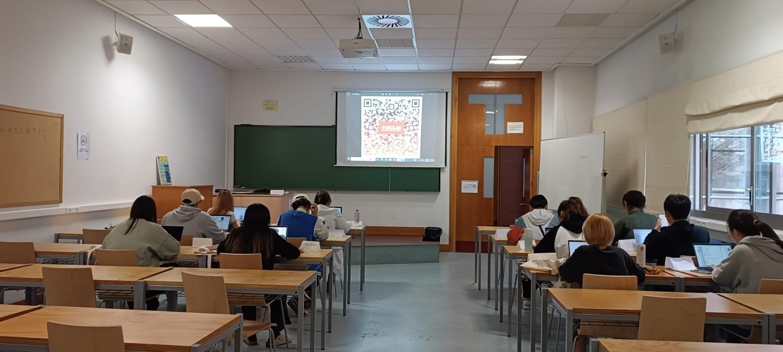 Comunicación China UCLM MUST Macao