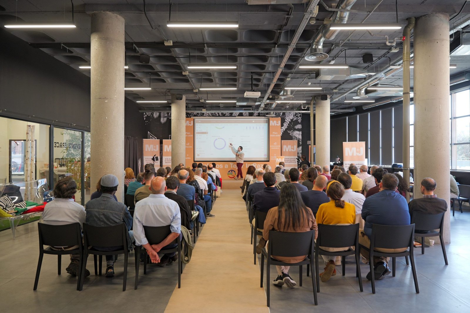 Por un Mundo Más Justo